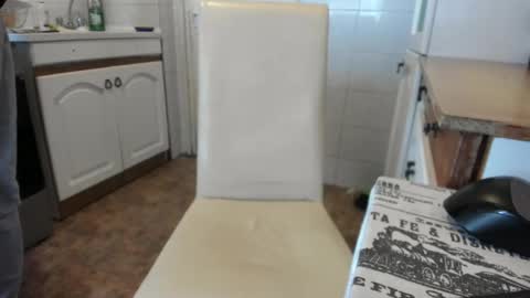 Snapshot of doriancretu95 chatting on 11.16.25 menu below online show from 11.16.25