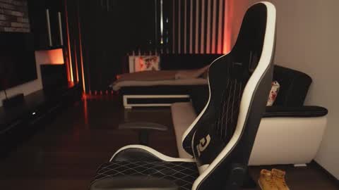 Dorian Reyes online show from 02.16.26