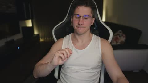 Dorian Reyes online show from 04.21.26