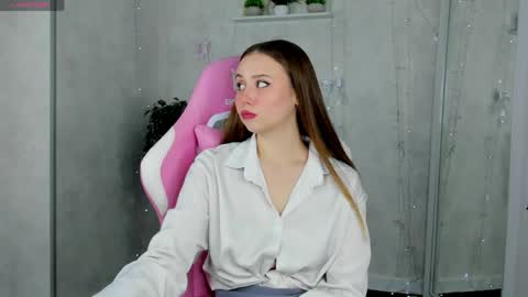 Snapshot of doris_bowman chatting on 05.02.26 Vanessa online show from 05.02.26