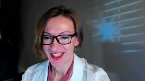 Dorothy Next stream on Monday at 3am-9am online show from 01.25.25