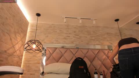 Snapshot of dorothy_vegga chatting on 02.10.25 DOROTHY online show from 02.10.25