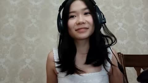YuKi  online show from 10.14.25