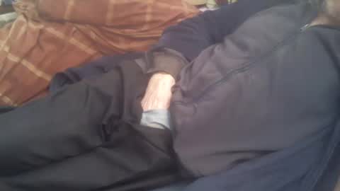 Hello  welcome to Slutsville  I am the Naked Chef  really  but you may call me Peter online show from 02.05.25