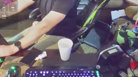 DotYourEyezez  online show from 01.24.25