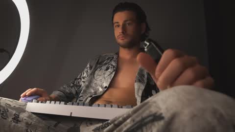 Keen online show from 03.10.25