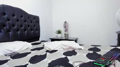 Isabella and Alessandro online show from 03.13.26