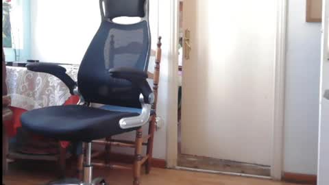 Lucia online show from 04.06.26