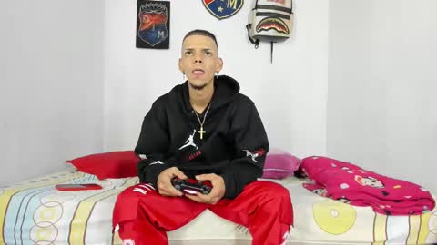 Snapshot of douglas_gallegos chatting on 12.02.24 douglas_gallegos online show from 12.02.24