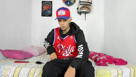 Snapshot of douglas_gallegos chatting on 12.12.24 douglas_gallegos online show from 12.12.24