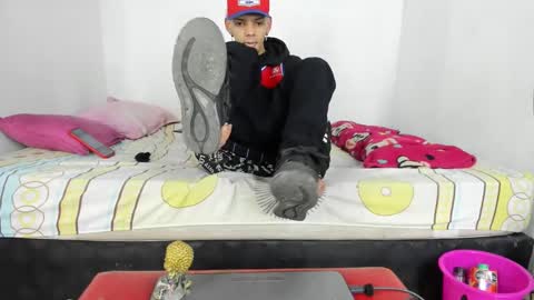 Snapshot of douglas_gallegos chatting on 12.12.24 douglas_gallegos online show from 12.12.24