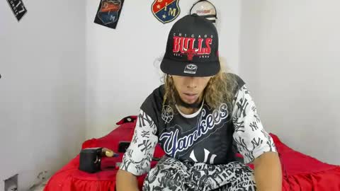 Snapshot of douglas_gallegos chatting on 02.27.25 douglas_gallegos online show from 02.27.25