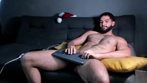 Snapshot of douglasskingjr chatting on 12.16.25 douglasskingjr online show from 12.16.25