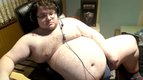 Snapshot of dovahkaat chatting on 12.17.24 dovahkaat online show from 12.17.24