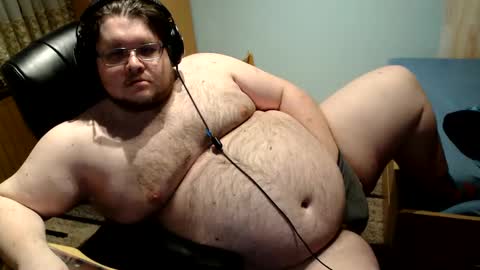 Snapshot of dovahkaat chatting on 01.12.25 dovahkaat online show from 01.12.25