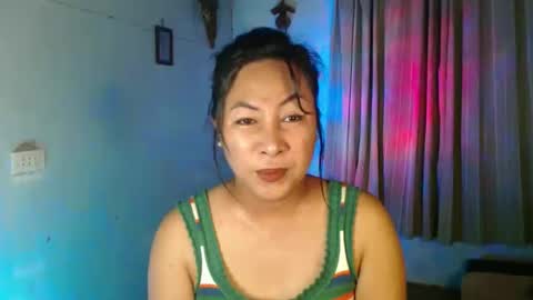 doyouwantme143 online show from 10.19.25