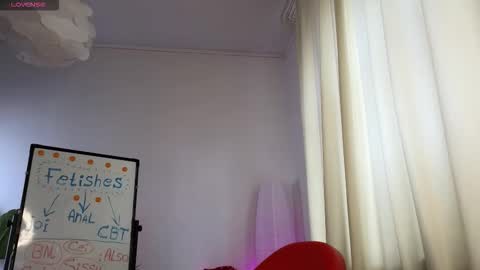 Lisbeth Salander online show from 12.23.25