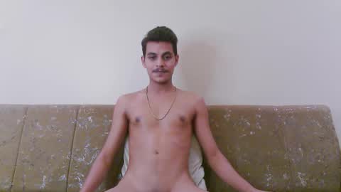 Snapshot of drake_runner chatting on 11.23.25 Drake online show from 11.23.25