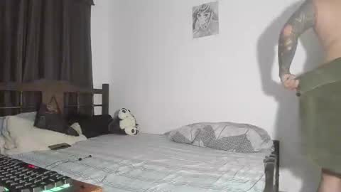 drake whitee Independent Model online show from 02.28.25