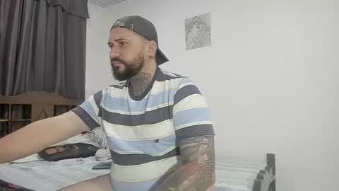 drake whitee Independent Model online show from 03.08.25