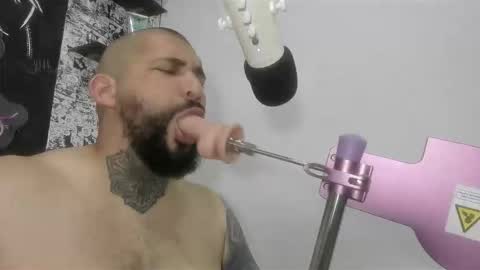 drake whitee Independent Model online show from 11.07.25