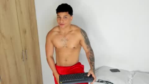 Snapshot of drakesmith02 chatting on 01.12.26 Drake Smith online show from 01.12.26