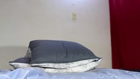 Snapshot of drakesonxx chatting on 12.02.24 Andrs  Independent Model online show from 12.02.24