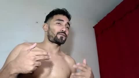 Snapshot of drakesonxx chatting on 10.24.25 Andrs  Independent Model online show from 10.24.25