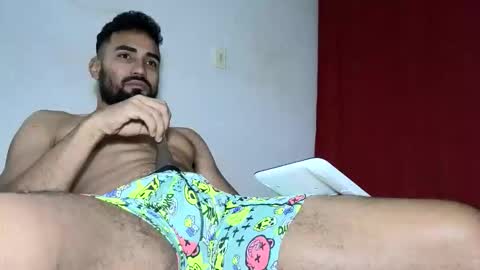 Snapshot of drakesonxx chatting on 11.25.25 Andrs Independent Model online show from 11.25.25