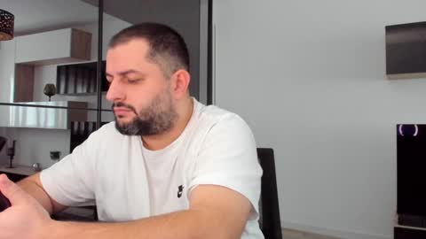 Snapshot of draven_a chatting on 01.20.25 Draven A online show from 01.20.25