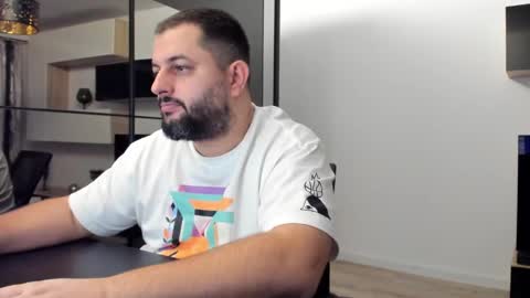 Snapshot of draven_a chatting on 02.01.25 Draven A online show from 02.01.25