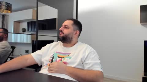 Snapshot of draven_a chatting on 02.01.25 Draven A online show from 02.01.25