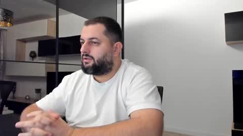 Snapshot of draven_a chatting on 02.15.25 Draven A online show from 02.15.25