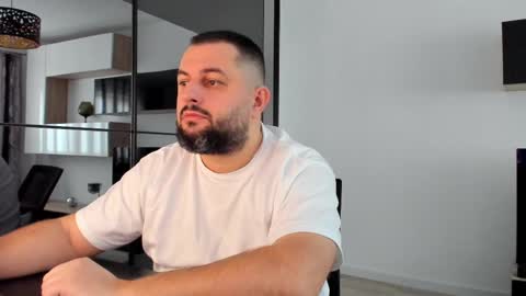 Snapshot of draven_a chatting on 02.21.25 Draven A online show from 02.21.25