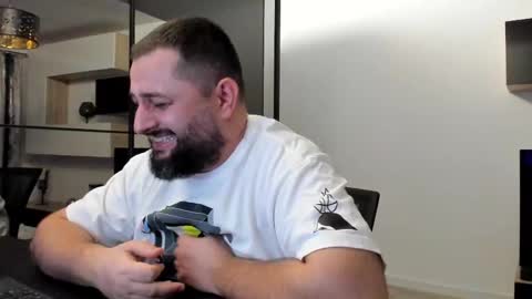 Snapshot of draven_a chatting on 03.02.25 Draven A online show from 03.02.25