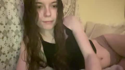 Snapshot of dream1girl_ chatting on 11.19.25 ur dream girl online show from 11.19.25