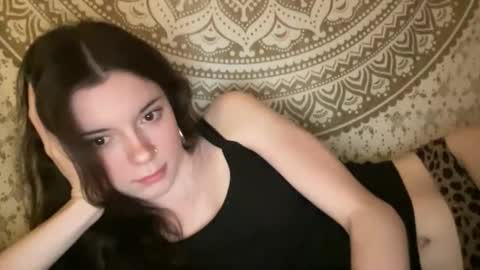 Snapshot of dream1girl_ chatting on 02.13.26 ur dream girl online show from 02.13.26