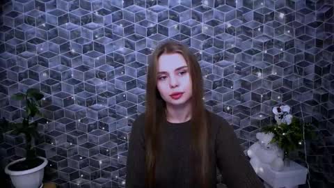 Snapshot of dream_mari chatting on 11.22.25 Mari online show from 11.22.25