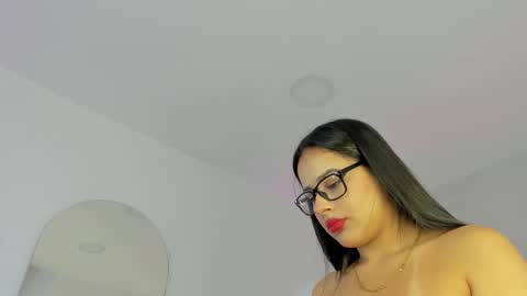 N E N A  online show from 09.29.25