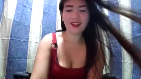 Snapshot of dreamer_17 chatting on 11.17.25 Maui online show from 11.17.25