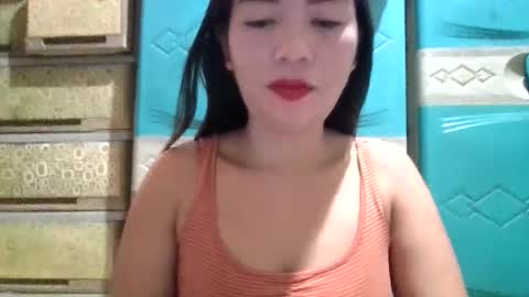 Snapshot of dreamer_17 chatting on 11.24.25 Maui online show from 11.24.25