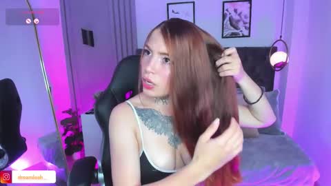 dreamleah_ online show from 11.06.25