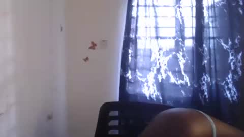 Snapshot of dreamy_wetpussy chatting on 06.01.26 BEAUTY online show from 06.01.26