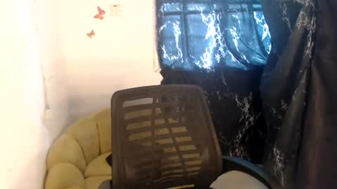 Snapshot of dreamy_wetpussy chatting on 07.26.26 BEAUTY online show from 07.26.26