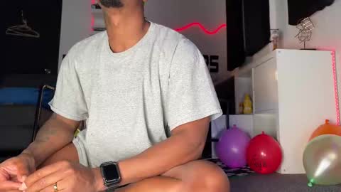 Snapshot of dreamybullxxx chatting on 02.18.25 Dreamy online show from 02.18.25