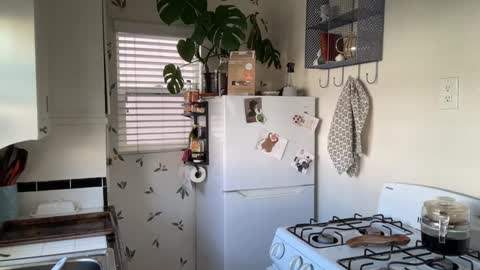 RIRI OR DREAMY online show from 01.27.25