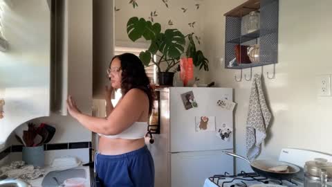 RIRI OR DREAMY online show from 02.01.25