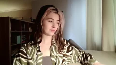 Snapshot of dremazwahlen chatting on 02.27.26 Dia online show from 02.27.26