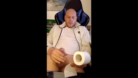 Snapshot of drijn3 chatting on 02.25.26 drijn3 online show from 02.25.26