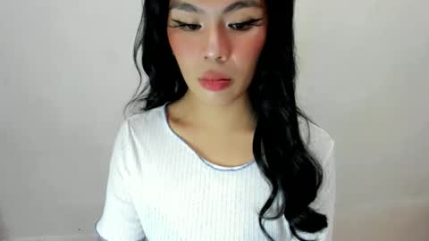 miss. Erika online show from 09.11.25